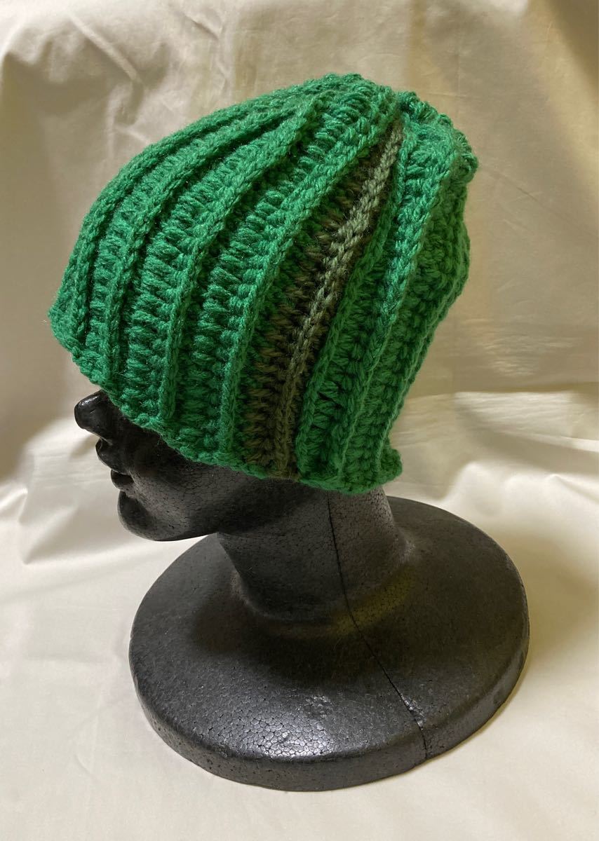 手編みの帽子　　ハンドメイド