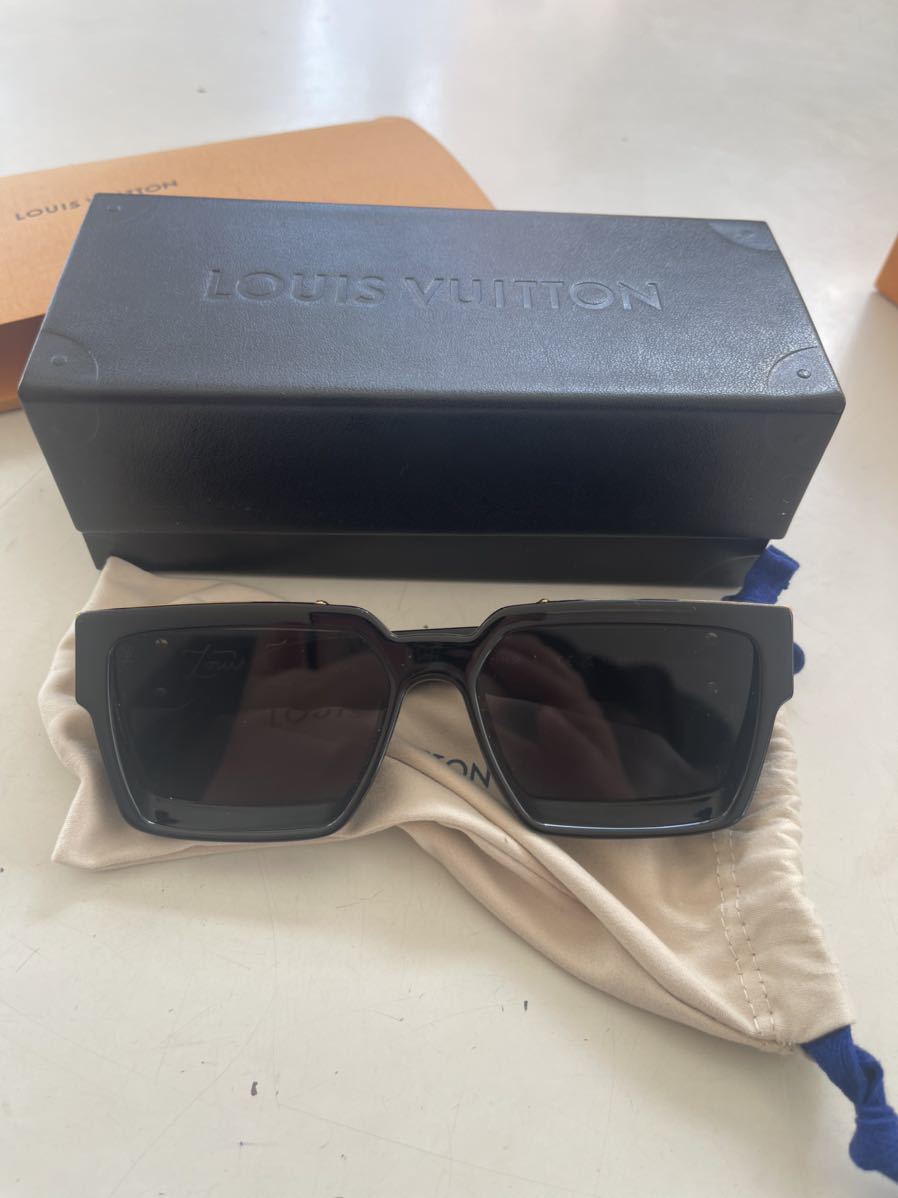 (美品)ルイ ヴィトン LOUIS VUITTON 1.1 ミリオネア サングラス アイウエア モノグラム ノワール 黒 ブラック Z1165E