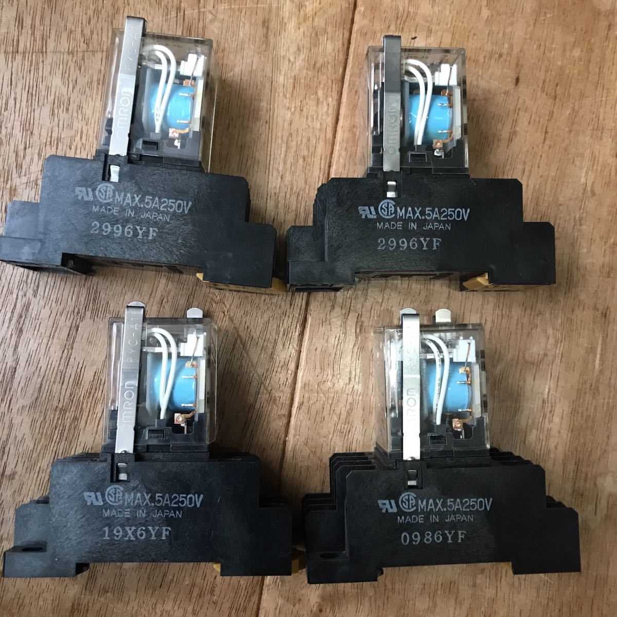 パワーリレー ソケット10個セット MY4N-D2+PYF14A 10個セット 汎用