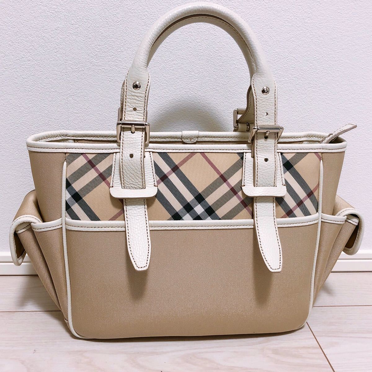 美品》Burberry (バーバリー)ハンドバッグ レディースファッション