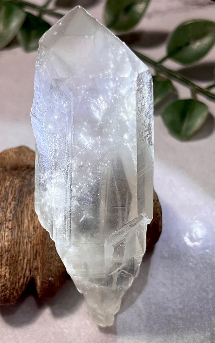 水晶 クォーツ 透明 ポイント 母岩付き レムリアンシードクリスタル クリスタル 通販