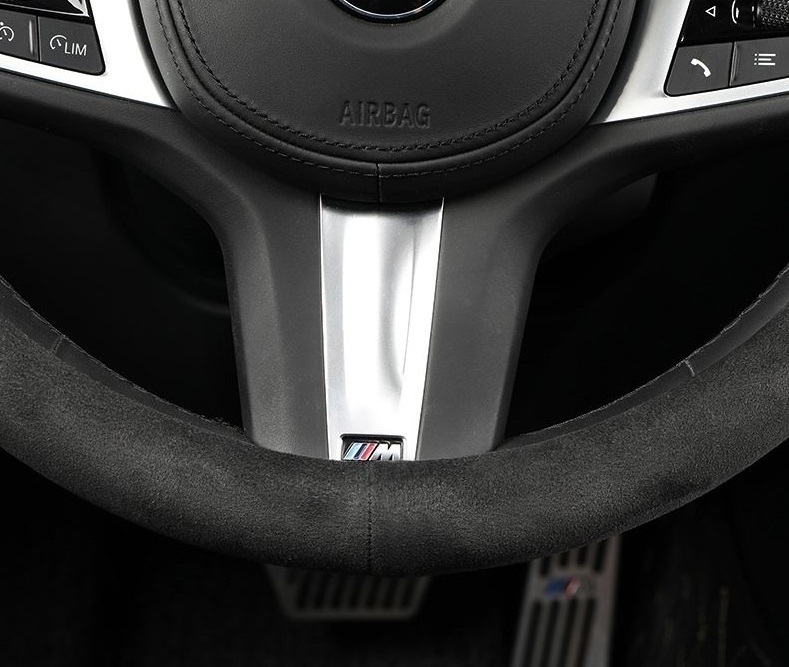 ハンドルカバー セリカ TA22 ステアリングカバー スエード素材 トヨタ 高品質 快適な通気性 滑り防止 衝撃吸収 選べる4色_画像7