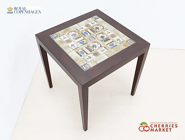 展示品 Royal Copenhagen×HASLEV ロイヤルコペンハーゲン×ハスレヴ 最終在庫限り タイルトップサイドテーブル ロイヤルコペンハーゲン×ハスレヴ サイドテーブル