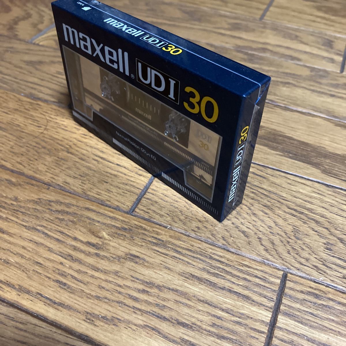 maxell カセットテープ マクセル UD1 30 奇跡の未開封　貴重　レア　ビンテージ　当時物　ノーマル 昭和レトロ　入手困難　最終値下げ_画像4