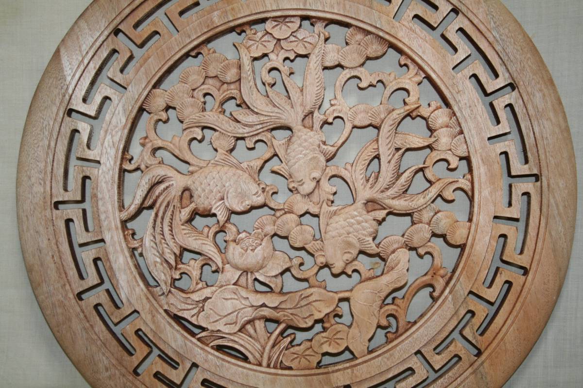 壁掛　紅木古典木彫工芸品　荷花三金魚　39㎝　　　BG11