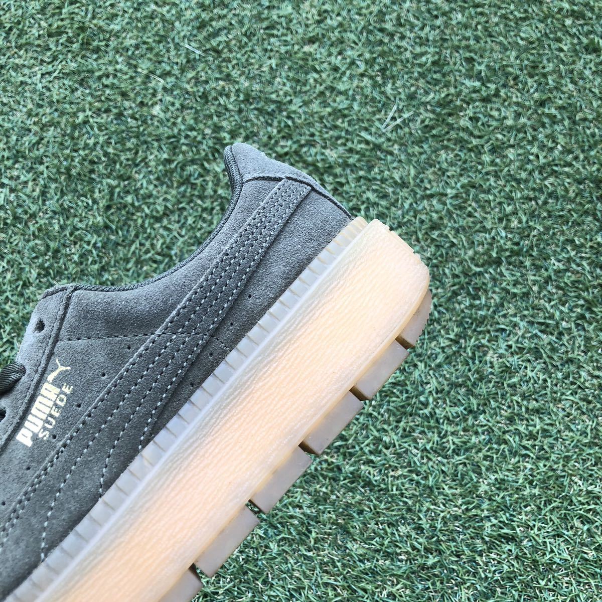 美品24 PUMA SUEDE PLATFORM TRACE プーマ スエードプラットフォーム トレース HT429