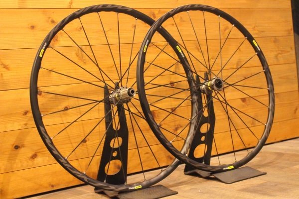 マヴィック MAVIC キシリウム KSYRIUM ELITE UST DISC アルミ