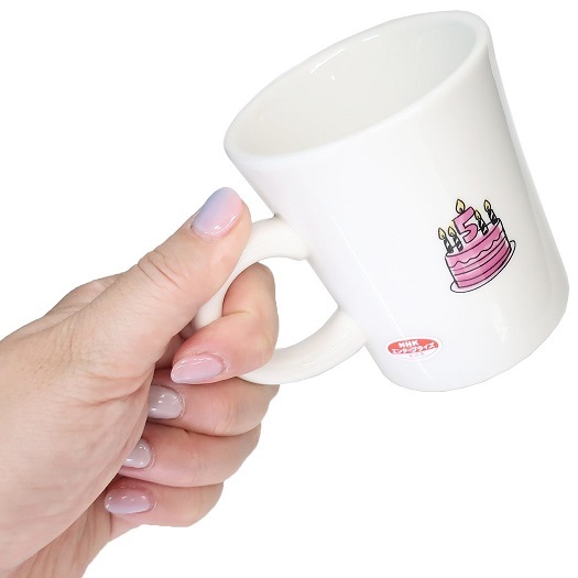 ◆チコちゃんに叱られる 磁器製MUG 5周年 椅子(727)_画像2