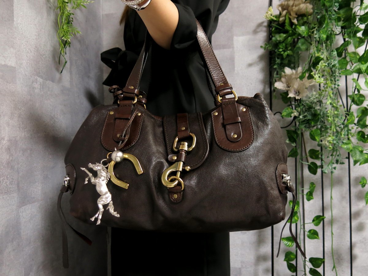 Yahoo!オークション - 超美品 Chloe クロエ ケララ 馬蹄チャーム Yahoo!オークション - 超美品 Chloe クロエ ケララ 馬蹄チャーム