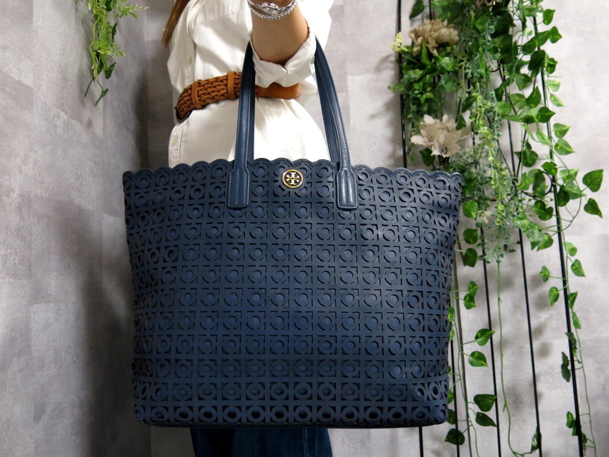 Yahoo!オークション - ○未使用 保管品○TORY BURCH トリーバーチ○ロビ...