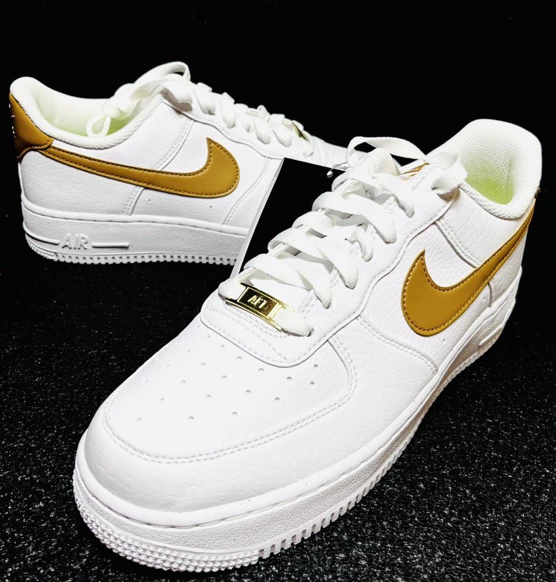 スニーカー　デュブレ　ダイヤモンドシルバー　AF1 銀色　ナイキ　アクセサリー