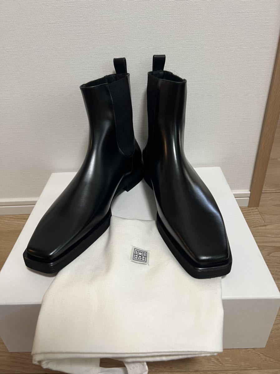 新品未使用 TOTEME レザー チェルシーブーツ black 42 27cm ブーツ