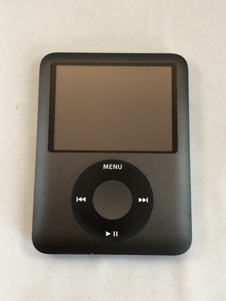 ★iPod nano　A1236　8GB　黒■中古品［管A016］_画像2