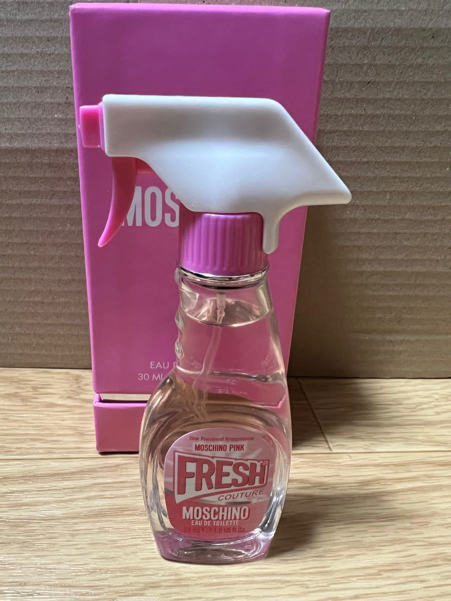 モスキーノ  MOSCHINO   フレッシュ  クチュール　ピンク  EDT  SP  30ml 【香水】２個セット