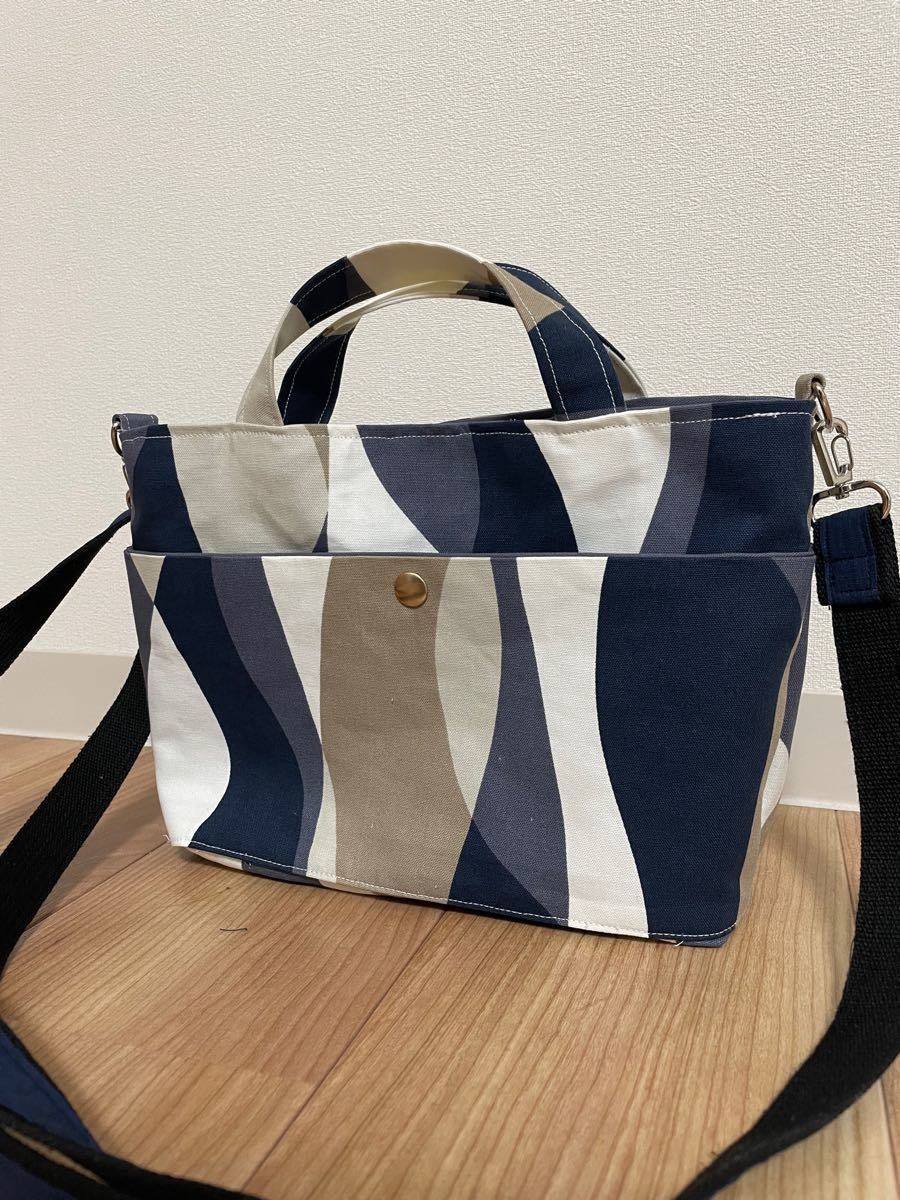 ファスナー仕切りポケット付きバックインバック ミニトートバッグ