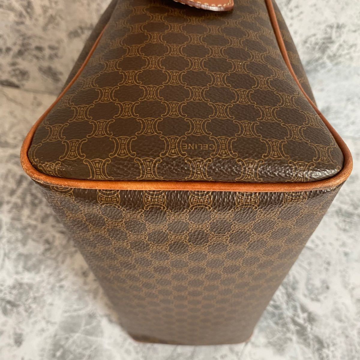 ヤフオク! - 美品 CELINE セリーヌ マカダム トリオンフ レザー...