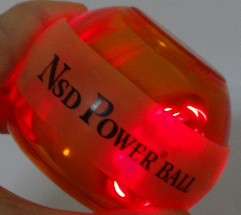 NSD POWER BALL　PB-388C Silver+Counter + PB-188L Amber Light【中古品・難あり】Spinner　スピナー　パワーボール_回した様子です