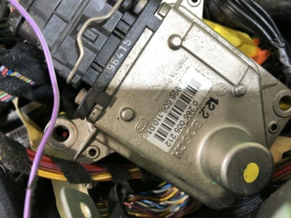 フロントヒューズボックス コンピューターボックス,エンジンルームハーネス　ECU TRANSMISSION BOX FUSE BOX HARNESS WIRE ID:971_Pictures5