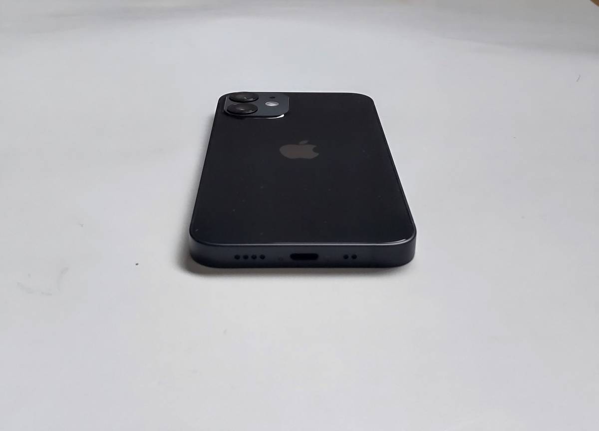 送料無料 美品 iPhone 12 mini 64GB ブラック 【バッテリー最大容量 99%】 ロック解除済み ミニ 軽量 コンパクト ソフトバンク
