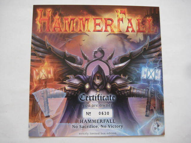 【★★★世界限定750個★★★】HAMMERFALLメイルオーダー限定特殊収納ボックス⑦、特製vinyl型CD付２枚組、証明書・旗・大判ブックレット付_ナンバリング入り（Ｎｏ６３０．）証明書