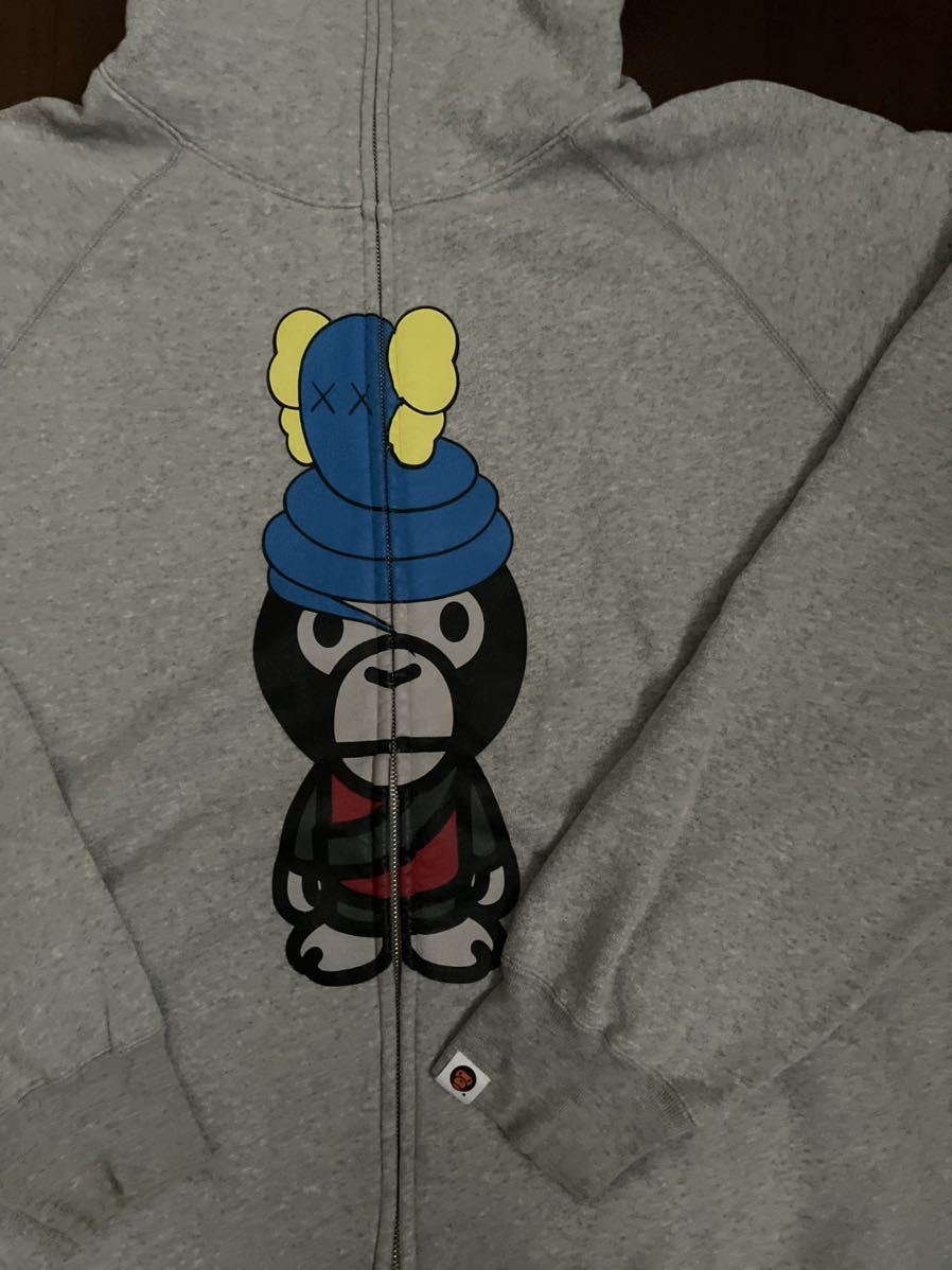 スイーツ柄 ブルー APE × Kaws 飛行機 パーカー | atacadopapelandia