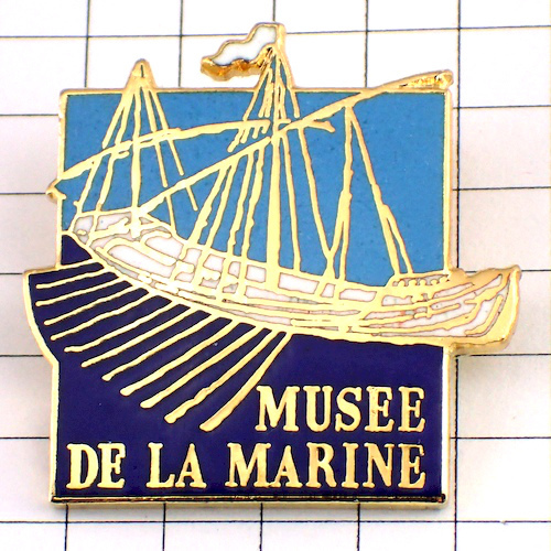  значок * белый судно Mu jiam музей * Франция ограничение булавка z* редкость . Vintage было использовано булавка bachi