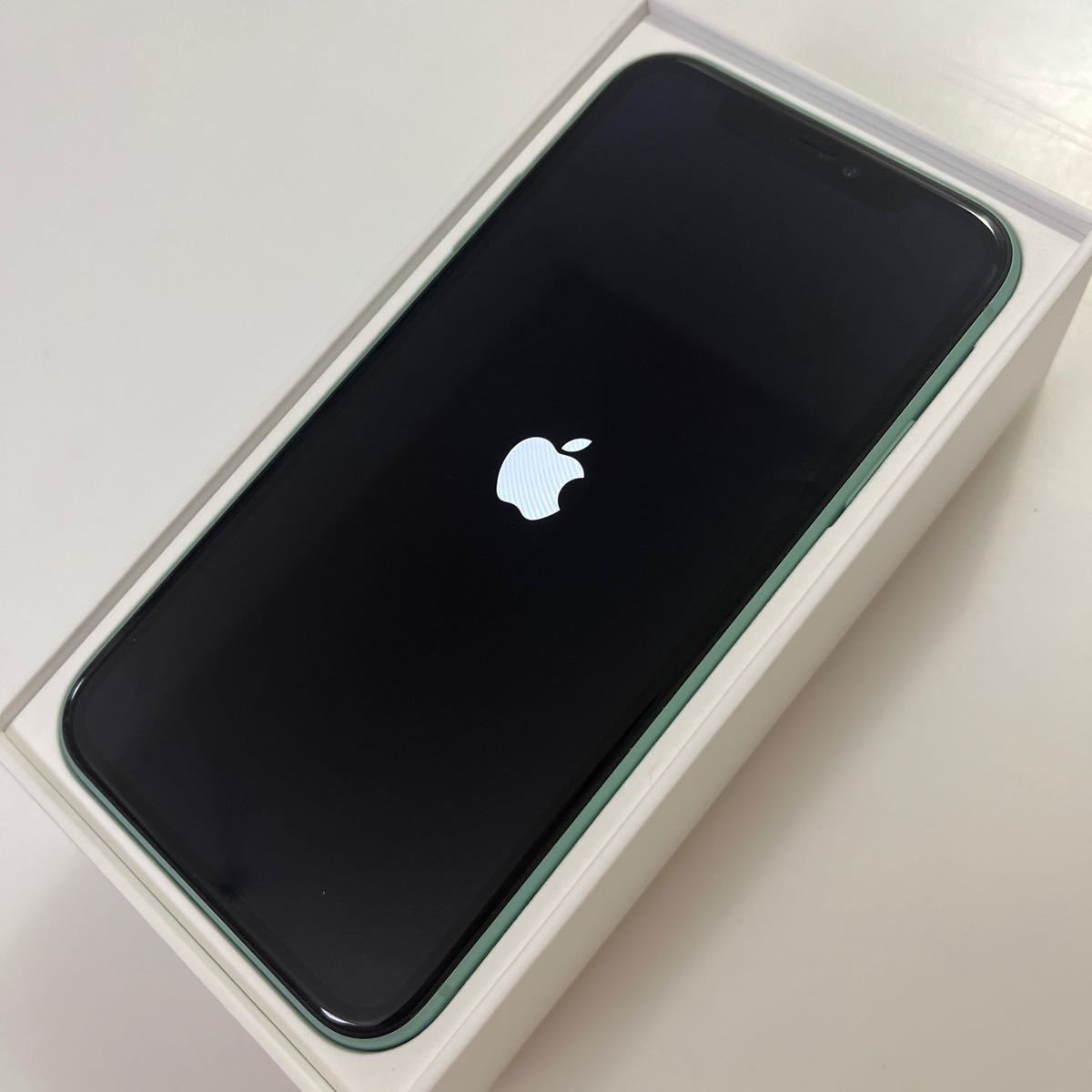 美品】iPhone 11 グリーン 64 GB SIMフリー 画面保護のガラス 美品】iPhone 11 グリーン 64 GB SIMフリー 画面保護のガラス