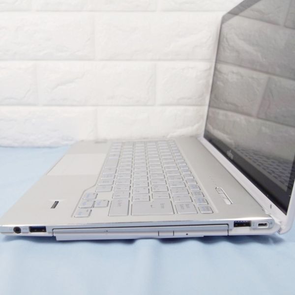 Windows11搭載 富士通 LIFEBOOK SH90/P タッチパネル付