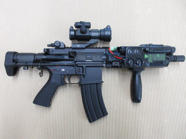 東京マルイ次世代電動ガン HK416C(ブラック)品 PEQ16バッテリーケース