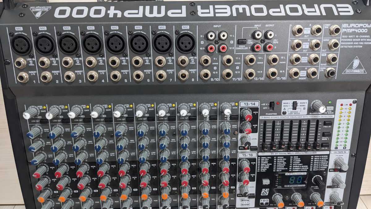 BEHRINGER ベリンガー EUROPOWER PMP4000 パワードミキサー