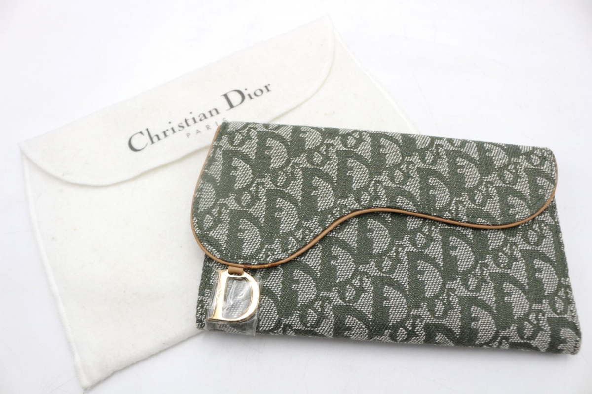 独創的 Christian Dior 2つ折り財布 未使用品 fusionauto.ru