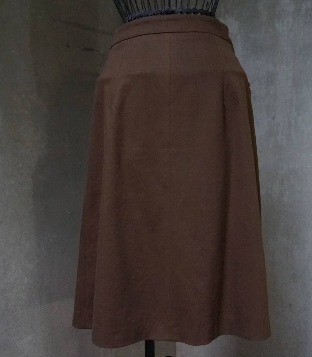 スペイン製 ザラ ウーマン ZARA WOMAN 茶 ブラウン 革 バスケットボタン インバーテッドプリーツ Aライン スカート W67