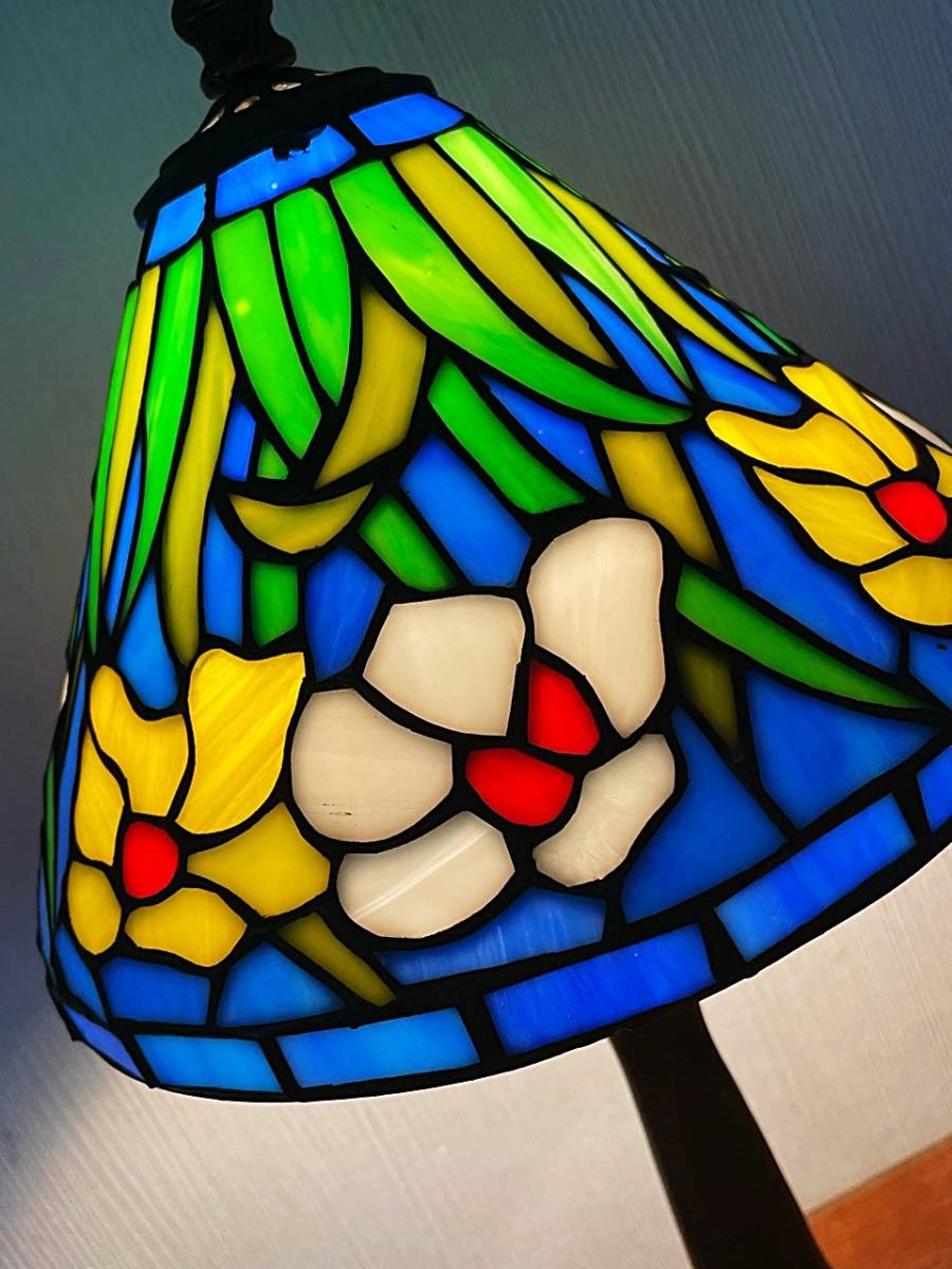 ステンドランプ レトロ テーブルランプ 卓上 花柄 照明 ライト ランプ レトロな雰囲気 デスクランプ_画像3