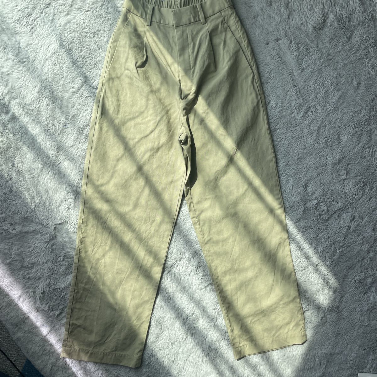 UNIQLO ユニクロ リネンブレンドタックワイドパンツ XS サイズ UNIQLO ユニクロ リネンブレンドタックワイドパンツ XS サイズ