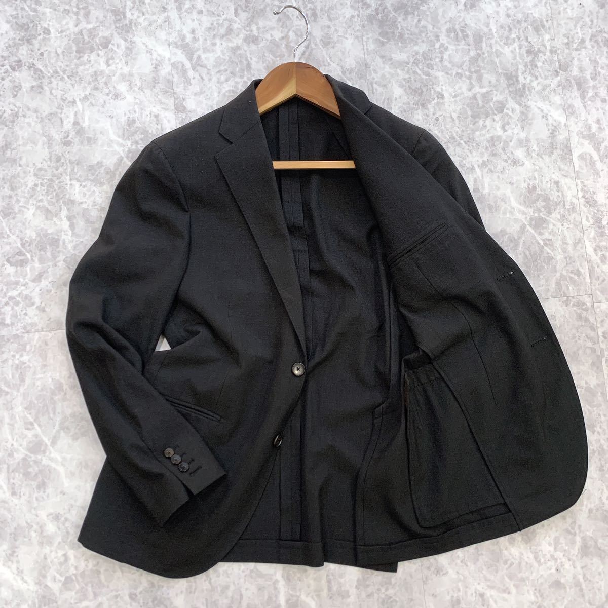 C @ 美品 / イタリア製 '高級感溢れる' LARDINI ラルディーニ 高品質 未使用 美品イタリア製【ラルディーニLARDINI】のニットジャケット テーラードジャケット