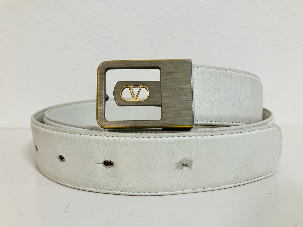 Valentino/ヴァレンティノ レザーベルト ホワイト シルバーバックル