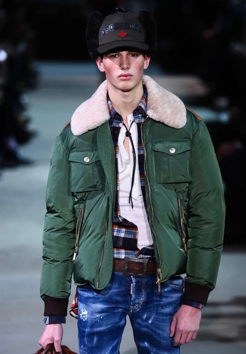 お得超特価 DSQUARED2 ダウン46の通販 by fsps's shop|ディー