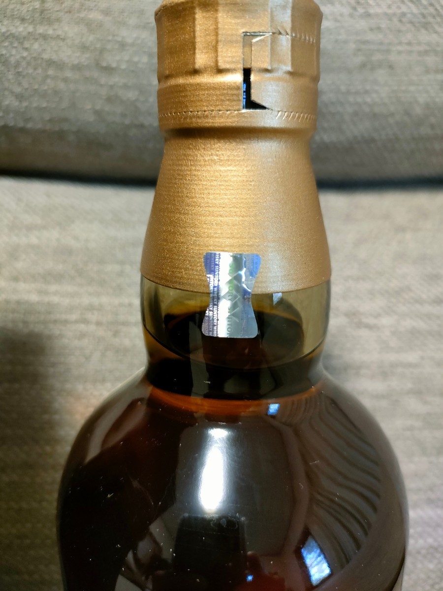 サントリー山崎12年 ホログラムシール付正規品 700ml 箱付き サントリー山崎12年 ホログラムシール付正規品 700ml 箱付き
