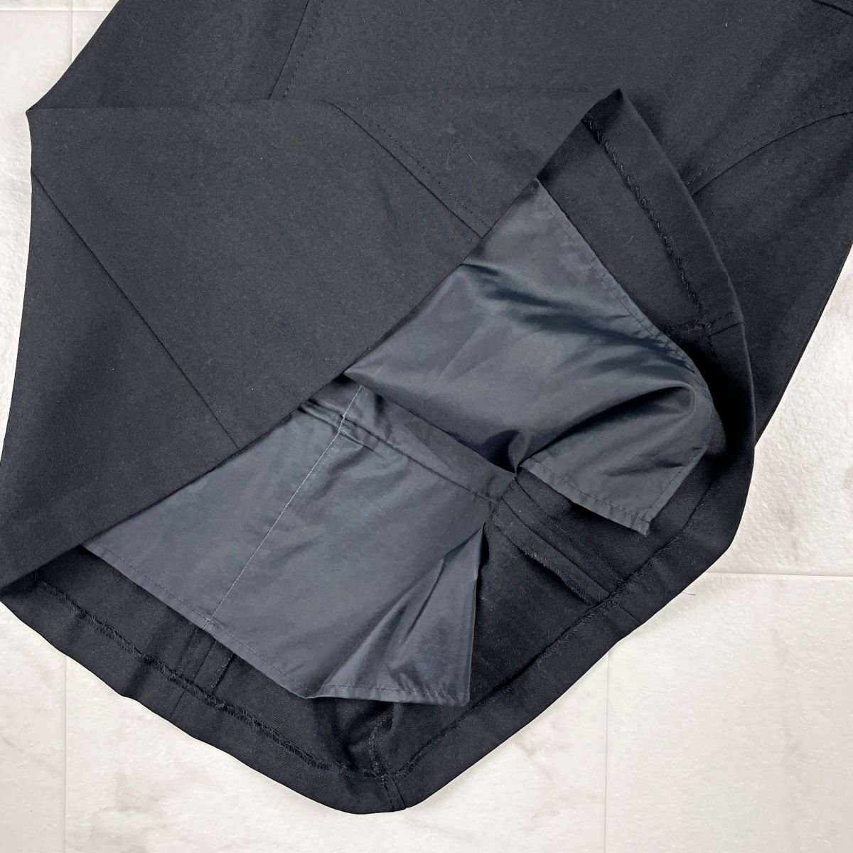 美品 UNTITLED アンタイトル フォーマルセットアップスカートスーツ シングルボタンジャケット 総裏 レディース 黒 ブラック サイズ1*KB641_画像9