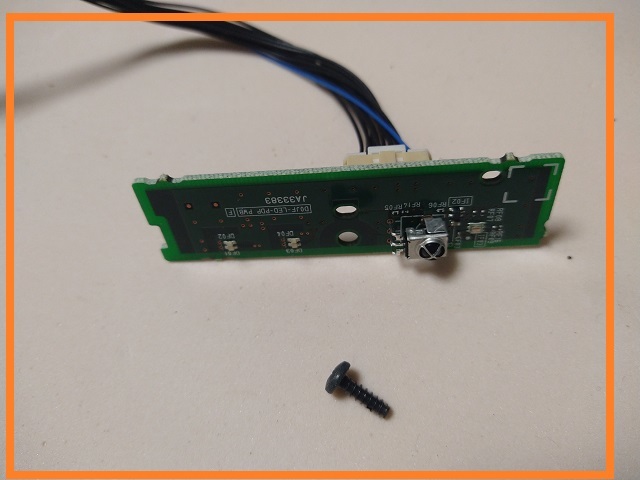 日立プラズマテレビ Wooo P42-XP05 リモコン受光部 ジャンク品 日立プラズマテレビ Wooo P42-XP05 リモコン受光部 ジャンク品