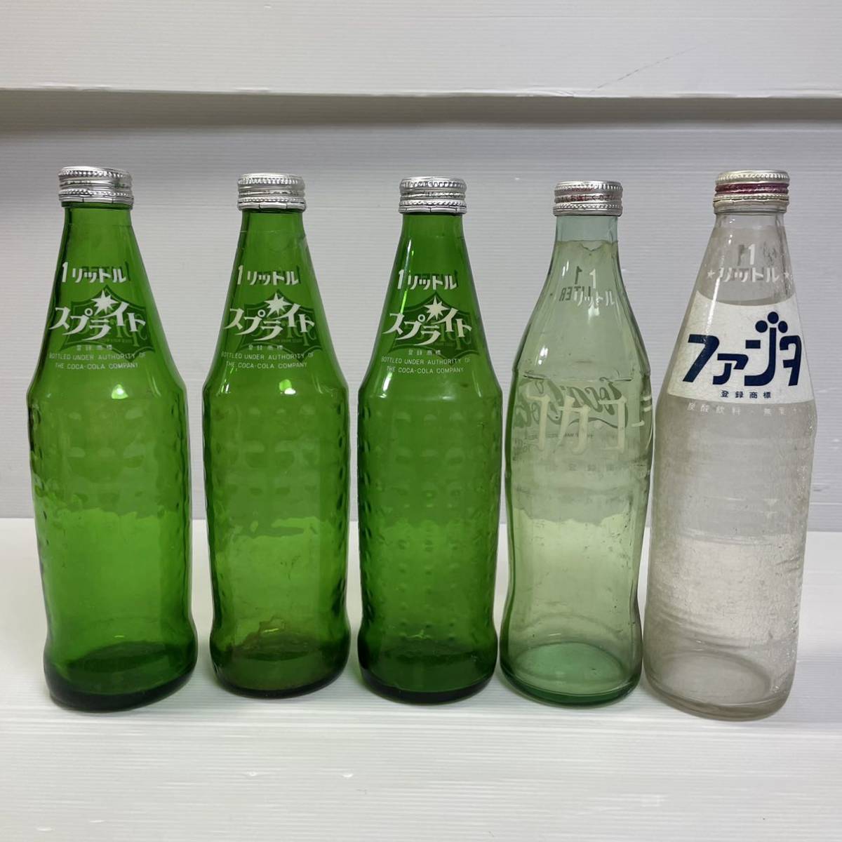 昭和レトロ　スプライト空き瓶　サントリー飲料空缶