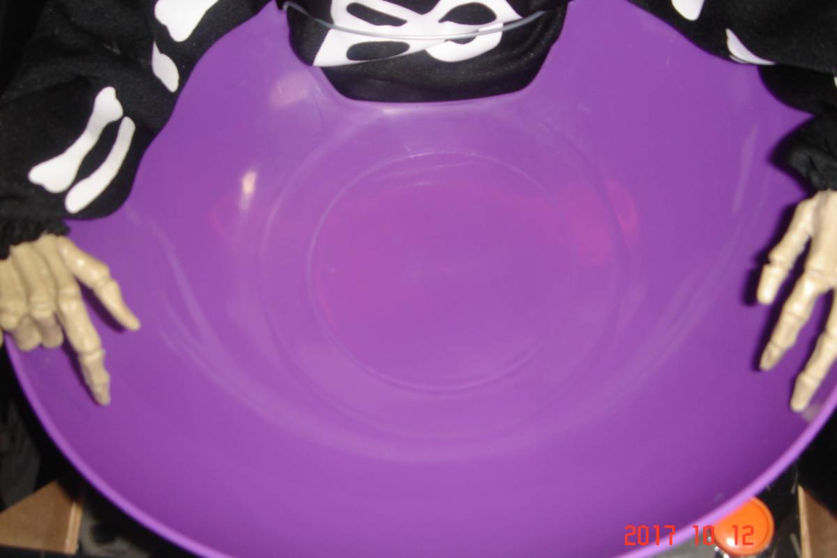  secondhand goods gaikotsu amazing bowl ( Halloween candy bowl )