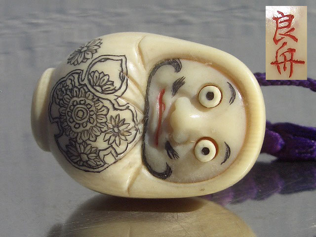 .. eyes ..Goggle eyed DARUMA.. good boat ( latter term ) netsuke Uni -k from .........daruma Takumi worker Japan industrial arts tradition ivory manner beautiful 