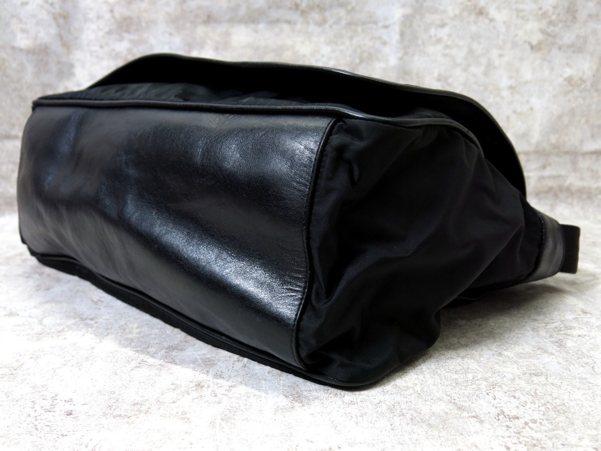 DOLCE&GABBANA カーフレザー ショルダーバッグ - www.depotloc.fr DOLCE&GABBANA カーフレザー ショルダーバッグ - www.depotloc.fr