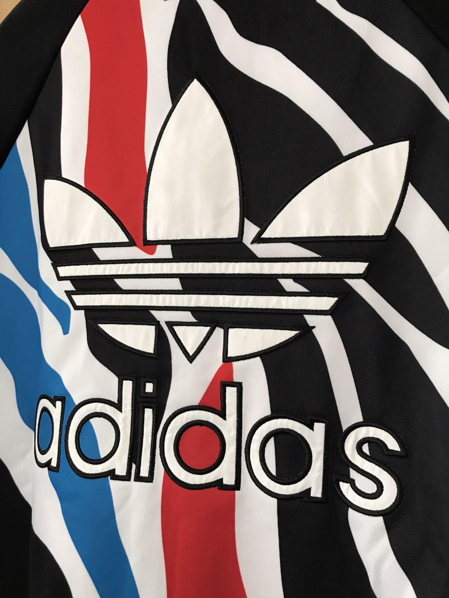 adidas Originalsアディダスオリジナルス Zebra Pes TT Jacket adidas Originalsアディダスオリジナルス Zebra Pes TT Jacket