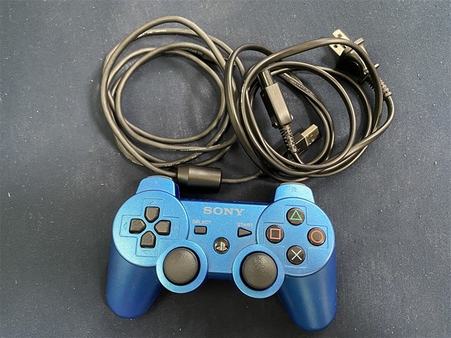 送料無料 美品 SONY PlayStation 3 CECH-3000B SB スプラッシュブルー PS3 500GB_画像3