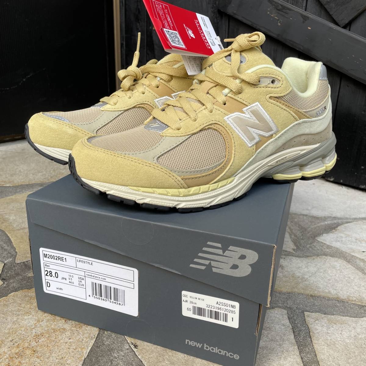 希少 新品タグ付き AURALEE × New Balance オーラリー × ニューバランス 2002R Yellow/Beige スニーカー size 28 M2002RE1 NB