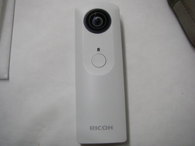 7105円 1789 RICOH リコー THETA m15 ホワイト 全天球画像撮影 7105円 1789 RICOH リコー THETA m15 ホワイト 全天球画像撮影