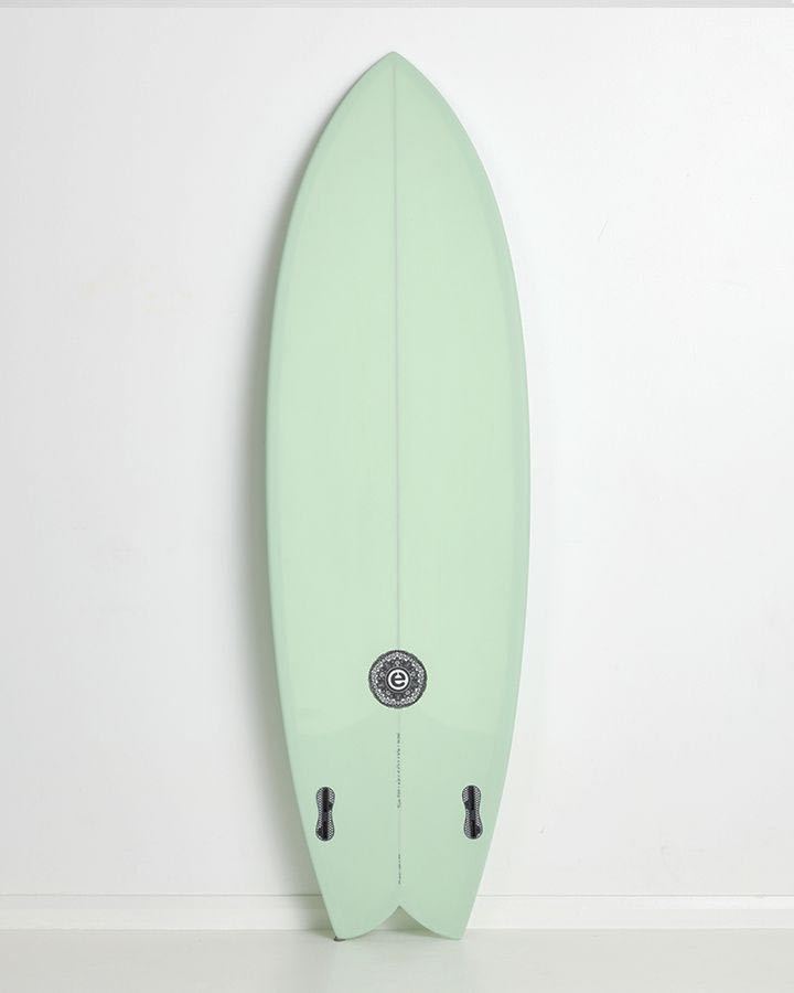 50％OFF】 【新品未使用】element surfboard twin fish5.6 EPS MINT