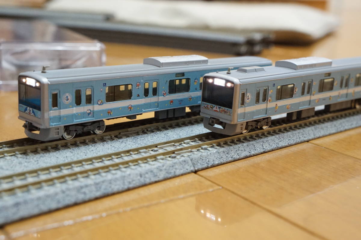 Yahoo!オークション - 小田急 3000形 F-Train II ドラえもん電車 Yahoo!オークション - 小田急 3000形 F-Train II ドラえもん電車